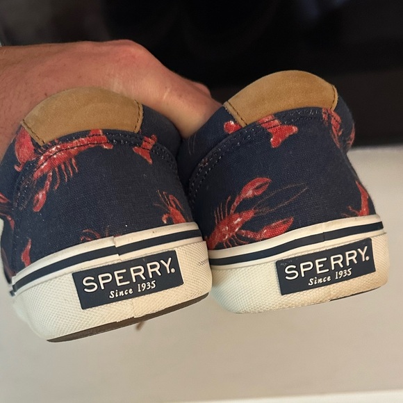 Men’s pair of sperry shoes with print - Picture 2 of 3